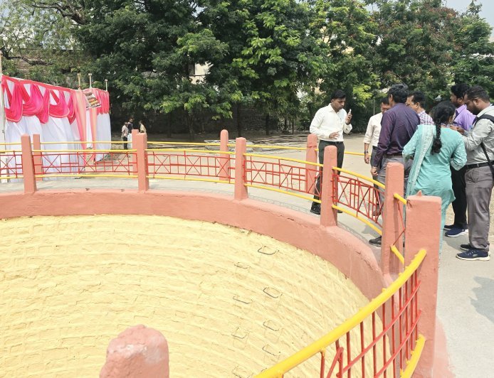 गणेश विसर्जन व्यवस्थेची मनपा आयुक्त अमोल येडगे यांनी केली पाहणी