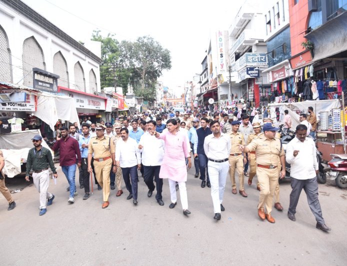 गणेश विसर्जन मिरवणूक मार्गाची मनपा व पोलीस प्रशासनाकडून पाहणी...