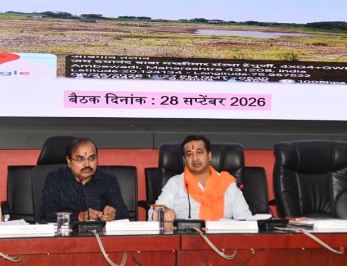 दुष्काळ स्थितीत तलावांतील गाळ काढण्यास प्राधान्य द्यावे - मंत्री नितेश राणे