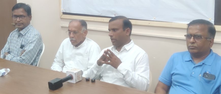 हौसलो की उडान कार्यक्रमात येणार प्रसिद्ध निवेदिका अनघा मोडक, गरजू विद्यार्थ्यांना शैक्षणिक स्काॅलरशिप वितरण होणार...!