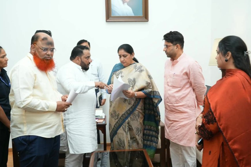 मौलाना आझाद महामंडळाच्या योजनांना गती देण्यासाठी सलिम सारंग यांनी घेतली उपमुख्यमंत्री सुनेत्रा पवार यांची भेट...!