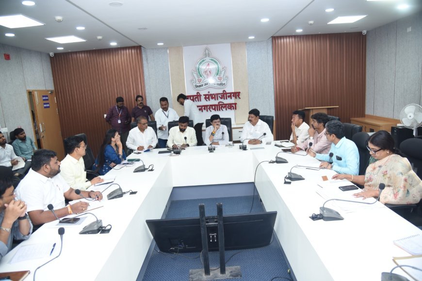 गणेशोत्सवाच्या पूर्वतयारीचा महापौरांनी घेतला आढावा, खड्डे बुजविणे, एक खिडकी योजना, विसर्जनाचा घेतला आढावा