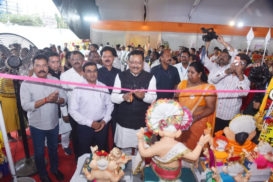 गणेशोत्सव 2026:  गणेशमूर्ती विक्री स्टाॅलचे पालकमंत्री संजय शिरसाठ यांच्या हस्ते उद्घाटन