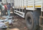 भरधाव ट्रकने तीन वाहनांना उडवले, संतप्त जमावाने पेटवला ट्रक...