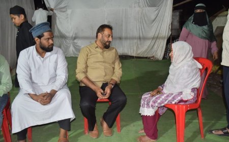 स्व.जेष्ठ पत्रकार अब्दुल कय्यूम यांच्या निवासस्थानी इम्तियाज जलील यांची सांत्वनपर भेट...