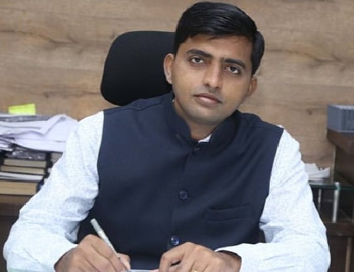 नळाचे पाणी रस्त्यावर आढळले तर भरावा लागेल हजारोंचा दंड, पाण्याचा अपव्यय टाळा...