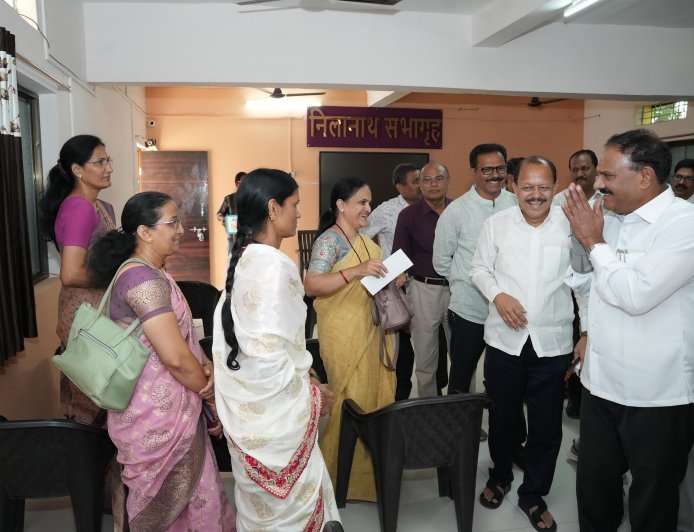 हिंगोली जिल्ह्यात सतीश चव्हाण यांच्या प्रचाराचा झंझावात... संवाद दौ-याला प्रतिसाद